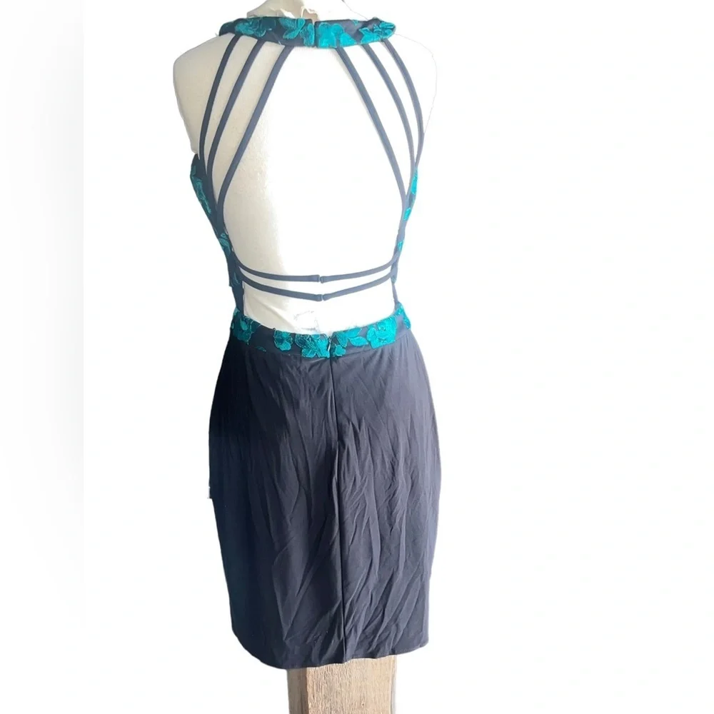 Morgan and Co semi formal green embroidered cocktail dress size 9 - Picture 4 of 12